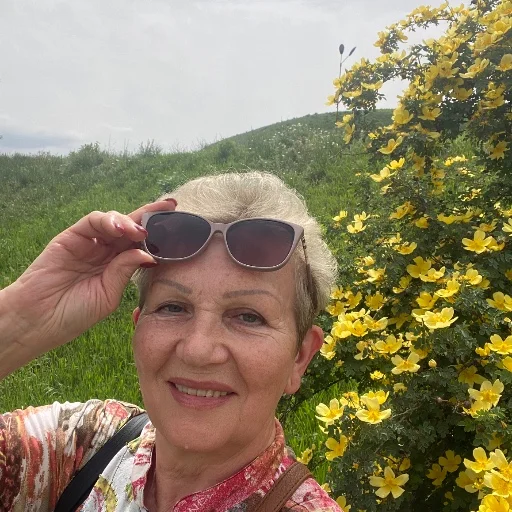 Нина  Полищук