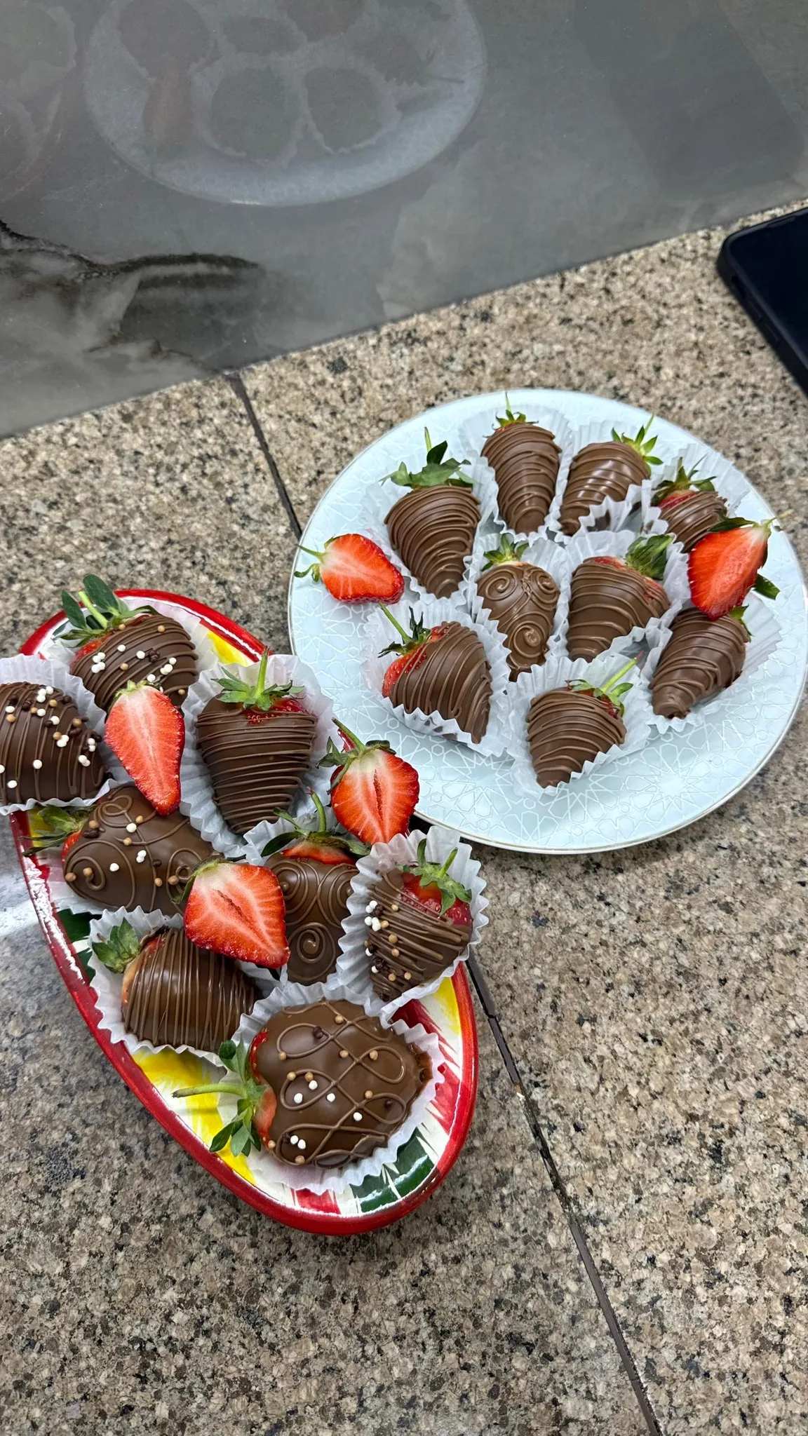 Вкусного воскресенья! 🍓🍰
Сестрёнка Зарина готовит на заказ❤️